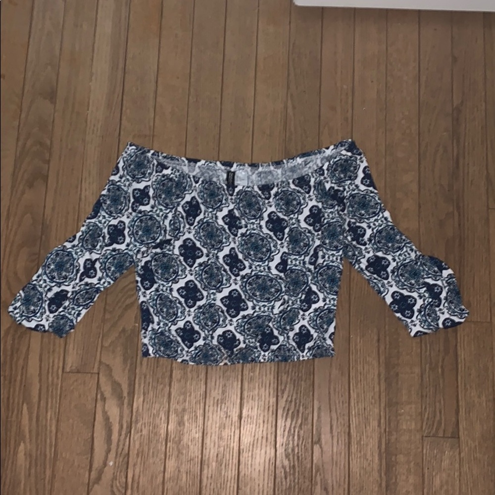 cropped off the shoulder long sleeve shirt